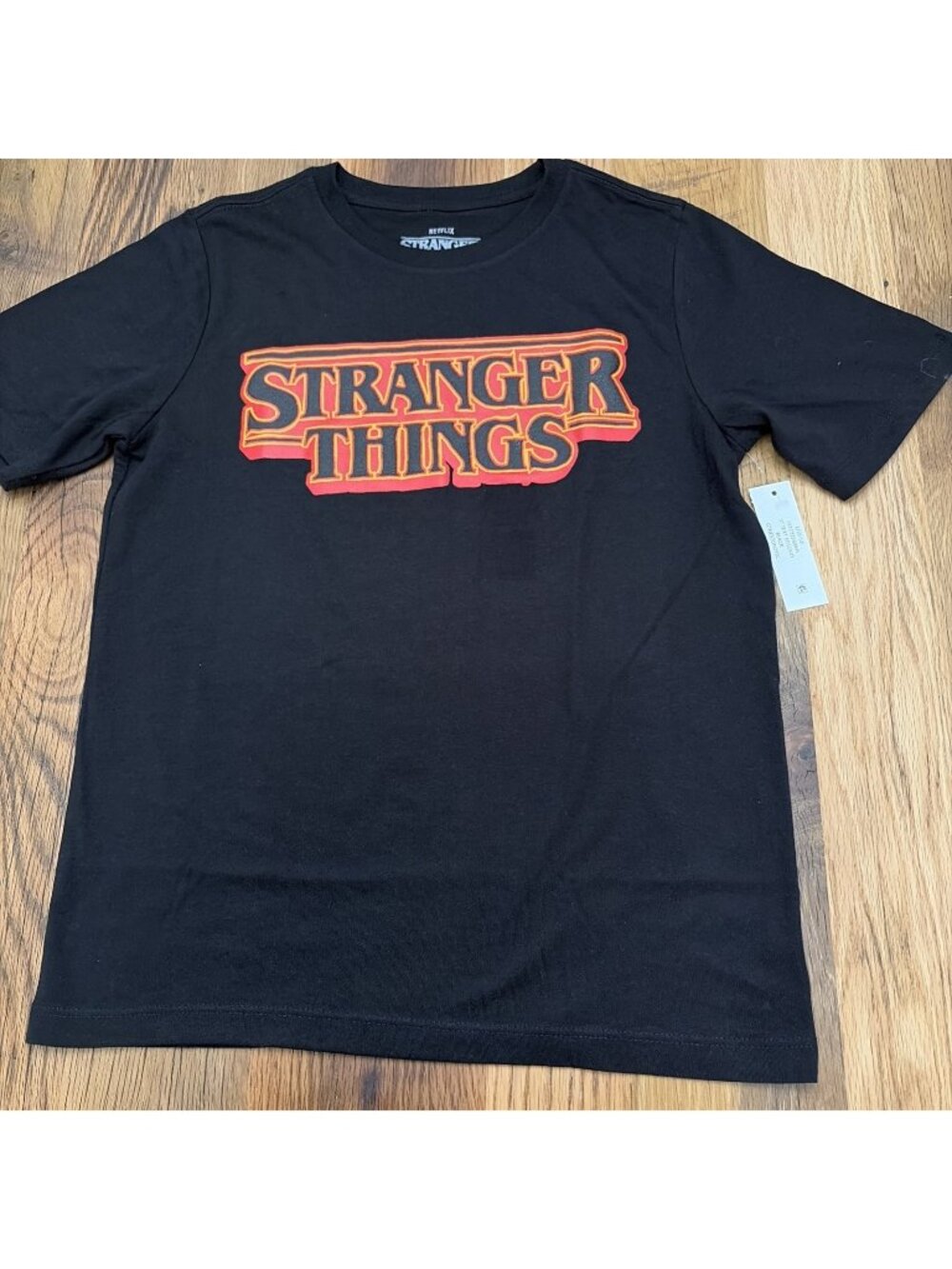Netflix Boys NWT Strange Things Center Logo Tee L 10/12